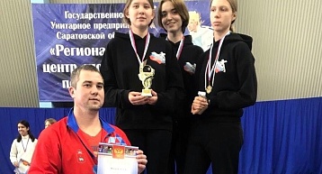 Пермские фехтовальщицы завоевали "золото" на Первенстве ПФО