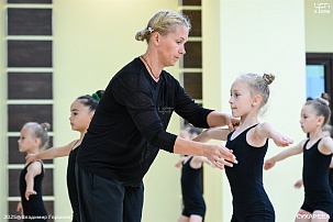 Сборы спортсменок эстетической гимнастики в СК им. Сухарева