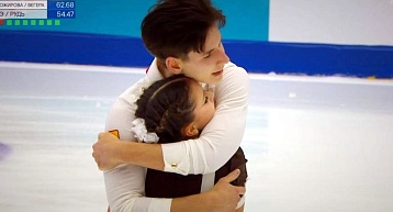 Кира Доможирова и Илья Вегера одержали победу на этапе юниорского Гран-при