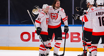 "Молот" впервые в сезоне отыгрался с 3:0 и одержал победу