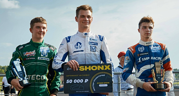 Пермяк стал призером II этапа чемпионата России SMP Formula 4