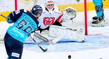 "Молот" уступил аутсайдерам из Норильска