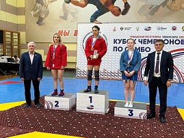 Наталья Овчинникова - победитель Кубка России по самбо 2025