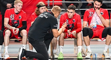 "Пермские медведи" уступили "Зениту", сохранив 1 место в Чемпионате