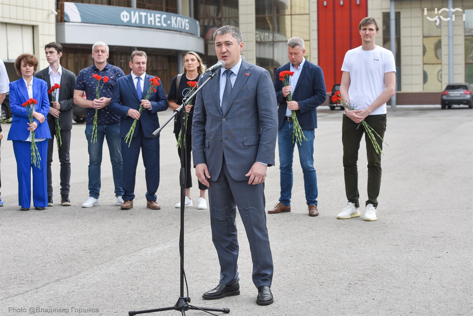 В ЦСП установлен бюст легендарного Сергея Белова | 03.07.2023 | Пермь -  БезФормата