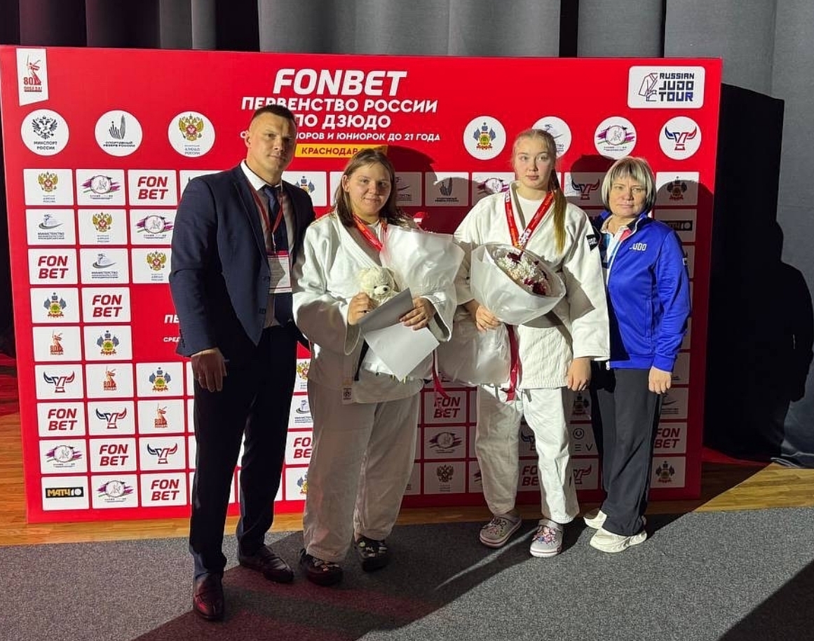 Занозина и Перевозчикова.jpg