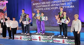 Пермские акробаты взяли 4 медали Мемориала Дергунова